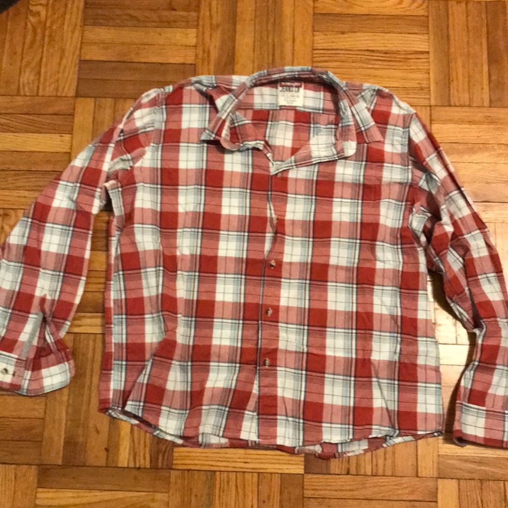 WRANGLER BUTTON DOWN PLAID SHIRT